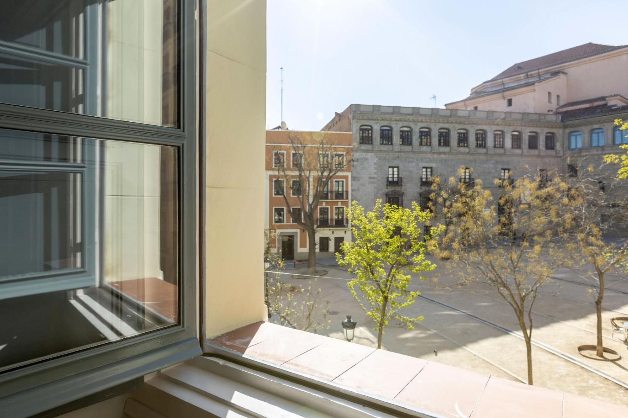Precioso Apt En La Plaza De La Paja Latina Madrid Exterior photo